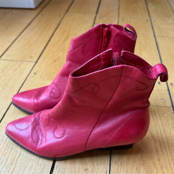 Women’s Red cowboy bootie Leather 7-7.5 - Picture 3 of 6